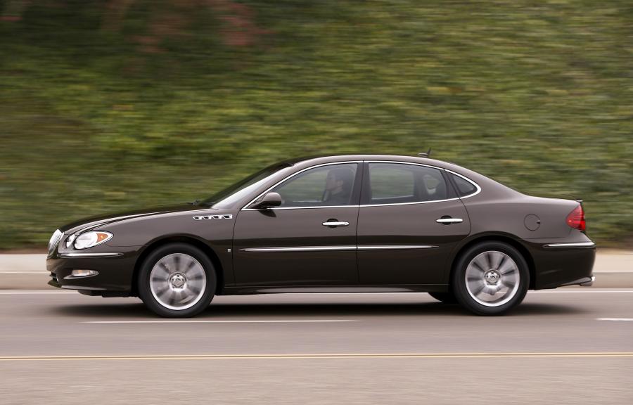  Buick LaCrosse Super 2008 года  (фото 22 из 46)